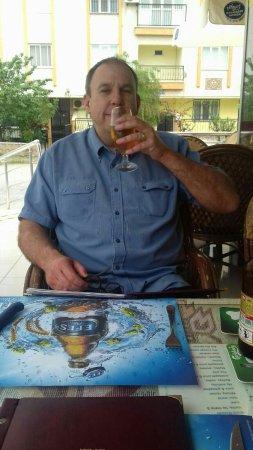 The Lounge Restaurant & Cafe Bar