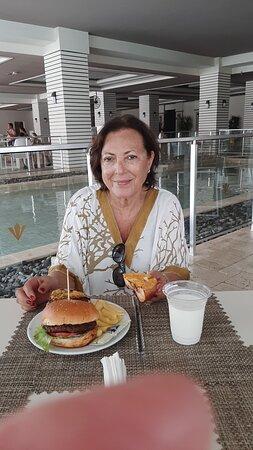 Food Court Restaurant