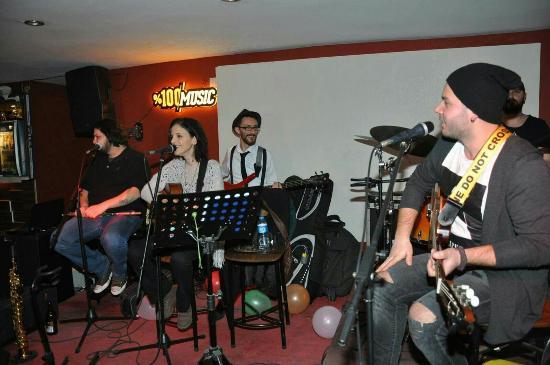 Eflatun Bar